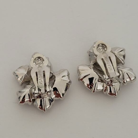 Swarovski Silver Tone Crystal Clear Cluster Button Clip On Earrings - Picture 3 of 6